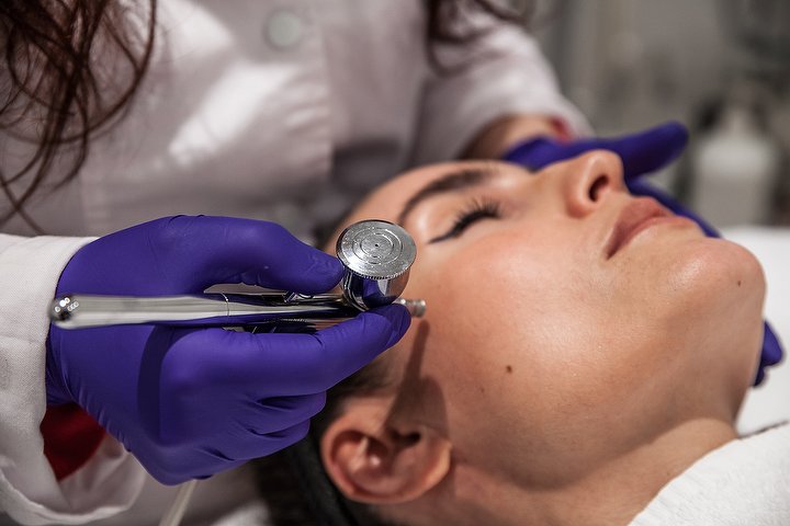 Intraceuticals Oxygen Facial | Dr Hala London